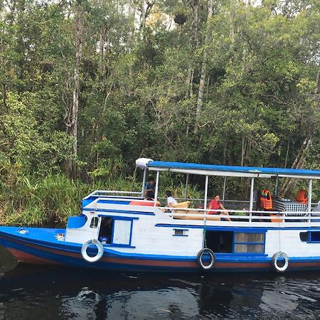 פאנגקלאן בון Orangutan Shaka Houseboat With Cabin מראה חיצוני תמונה