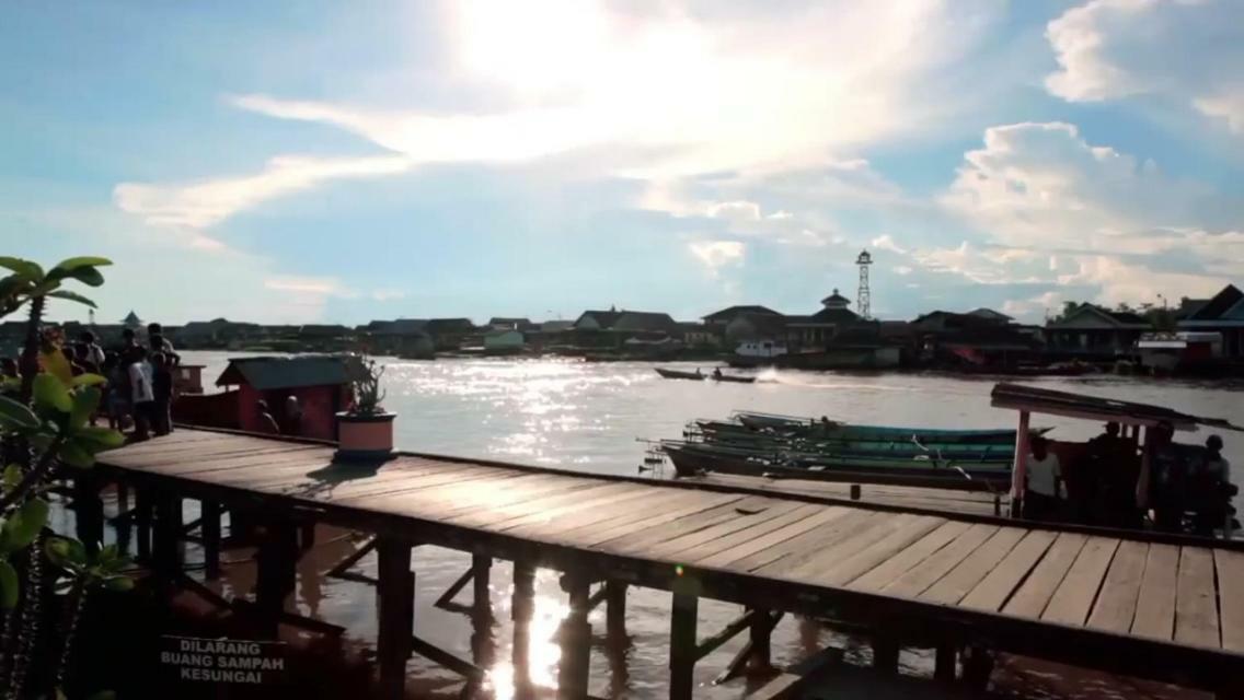 פאנגקלאן בון Orangutan Shaka Houseboat With Cabin מראה חיצוני תמונה